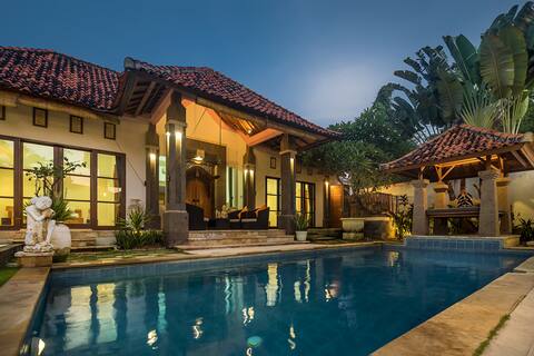 Nusa Dua,7 BDR,White Sandy Beaches, Super Location