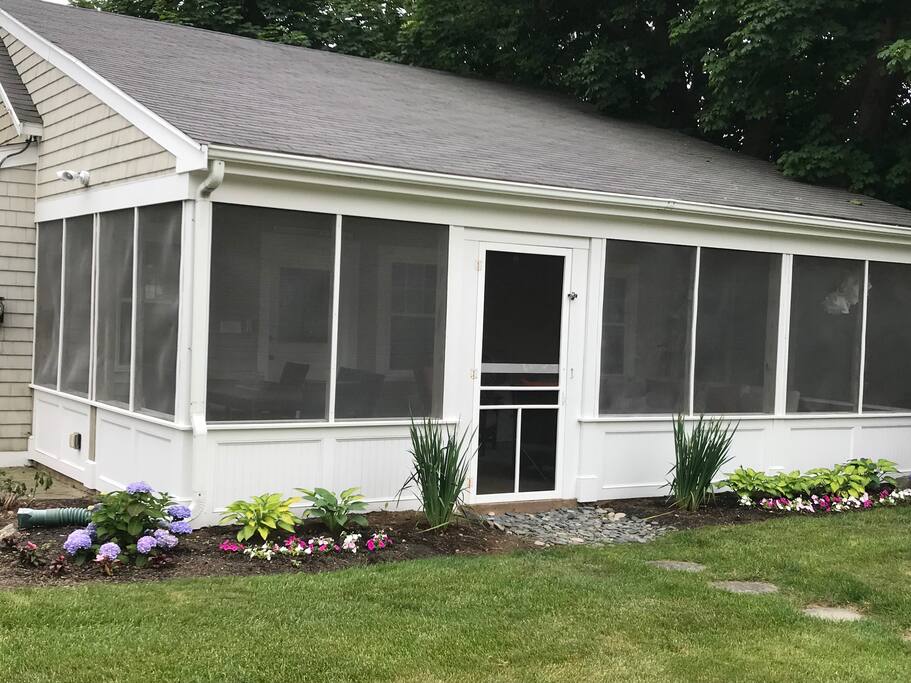 Gardens, Flowers and relaxation