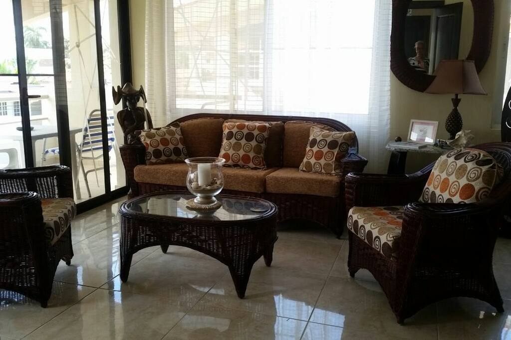 A beautiful relaxing living room.