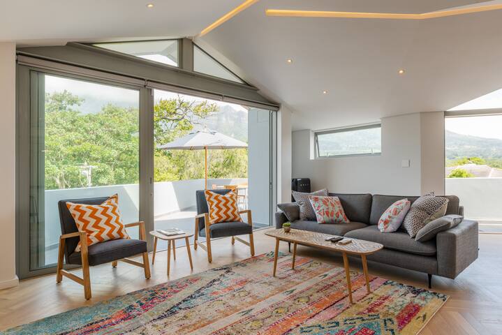 The Loft Apartment – 4 Oakdale Rd gallery image 3