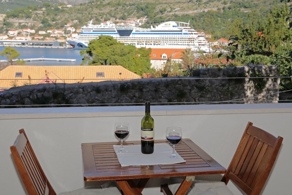 Lovely terrace with sea view