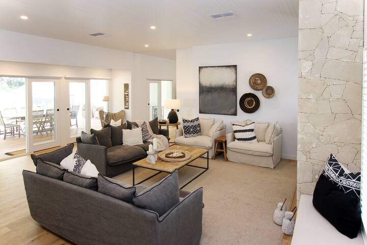 The Tennis Club in Portsea gallery image 3