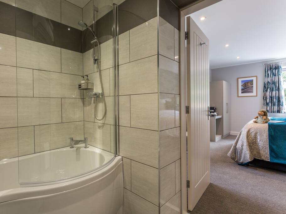Eden Bathroom