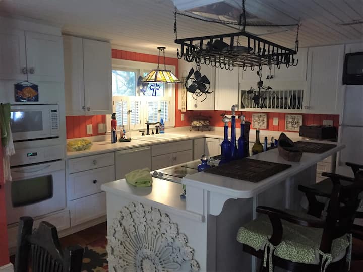 10 Best PetFriendly Airbnbs In Pawleys Island, South Carolina Updated 2024 Trip101