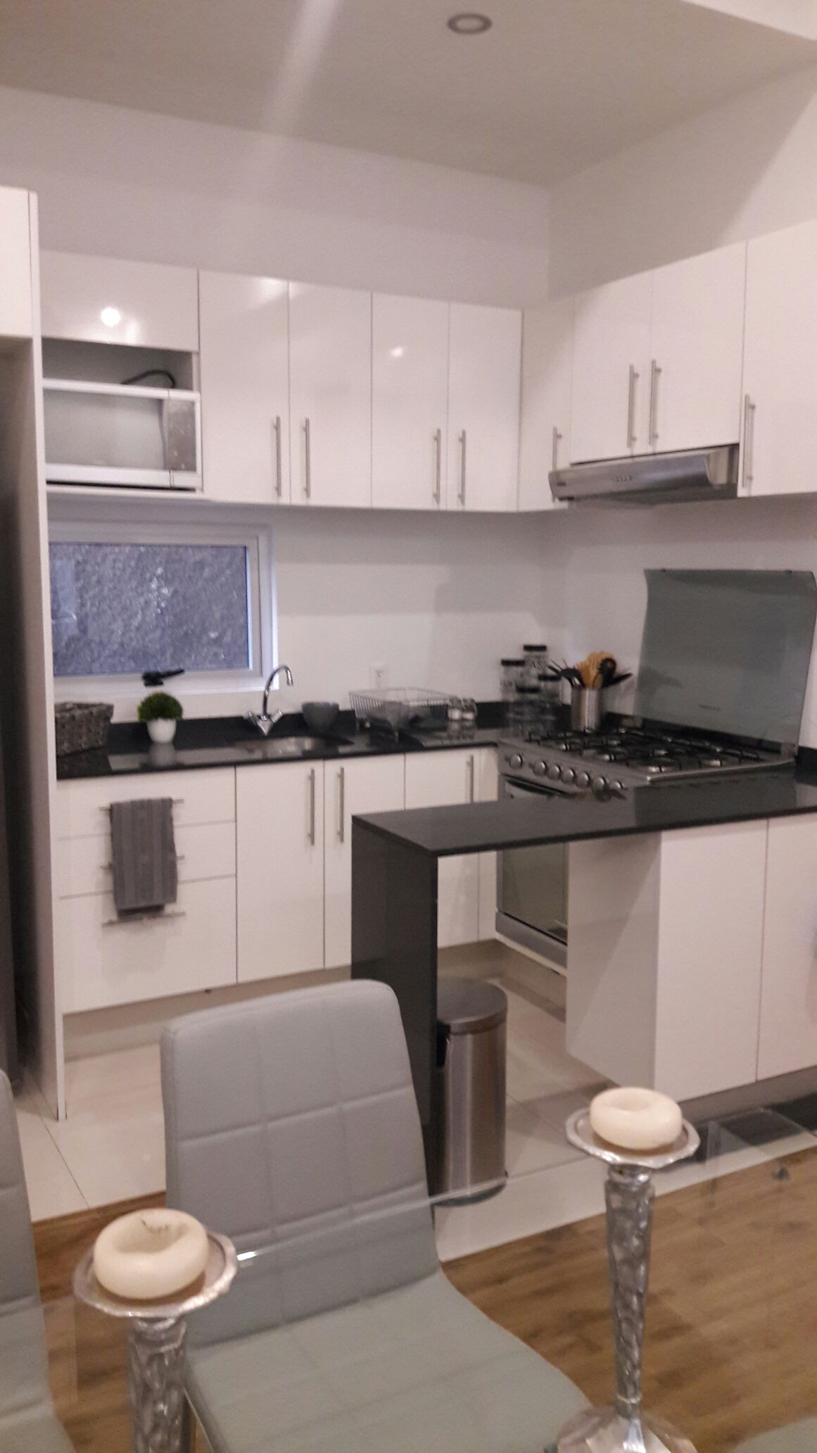 Airbnb con mejor rendimiento: NEW apartment in Santa Fe en Santa Fe Peña Blanca