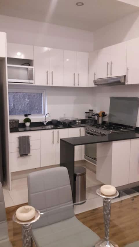 Top performing Airbnb: NEW apartment in Santa Fe in Santa Fe Peña Blanca