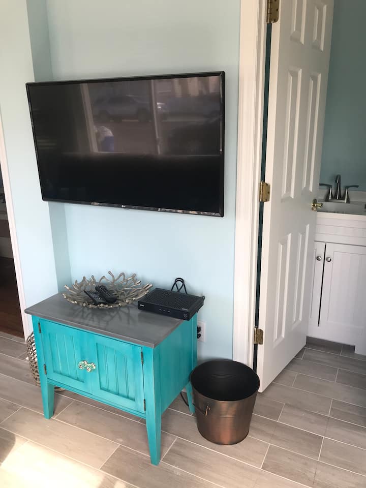 Beach Block Newly Renovated Condo - Sea Isle City, NJ