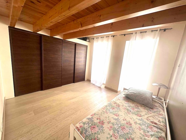 卧室2 -单人床或双人床