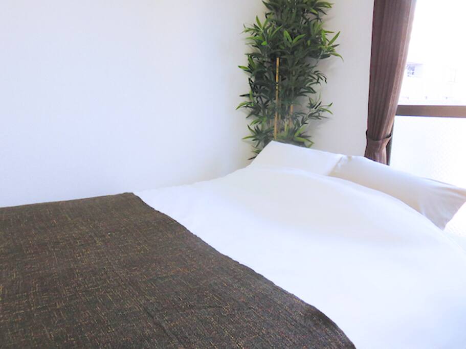 Bedding version of a sofa bed for 2 persons.