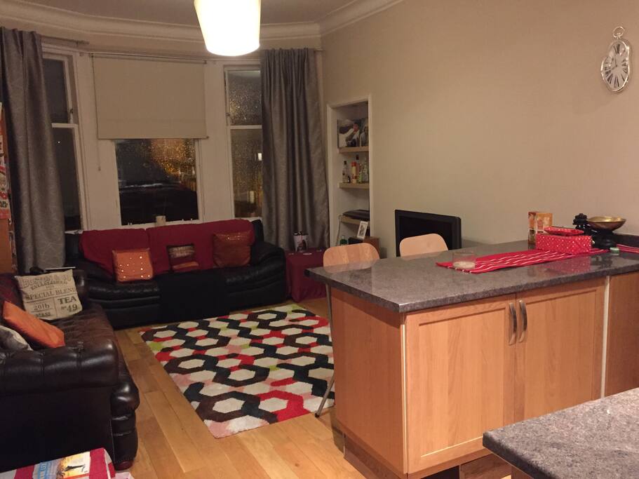 Open-plan kitchen/ living room