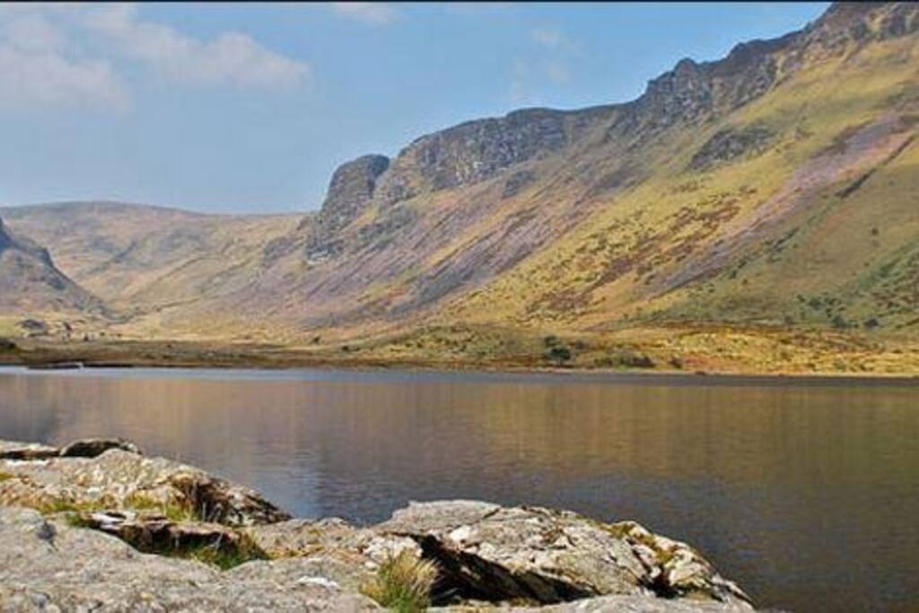 Annascaul Lake