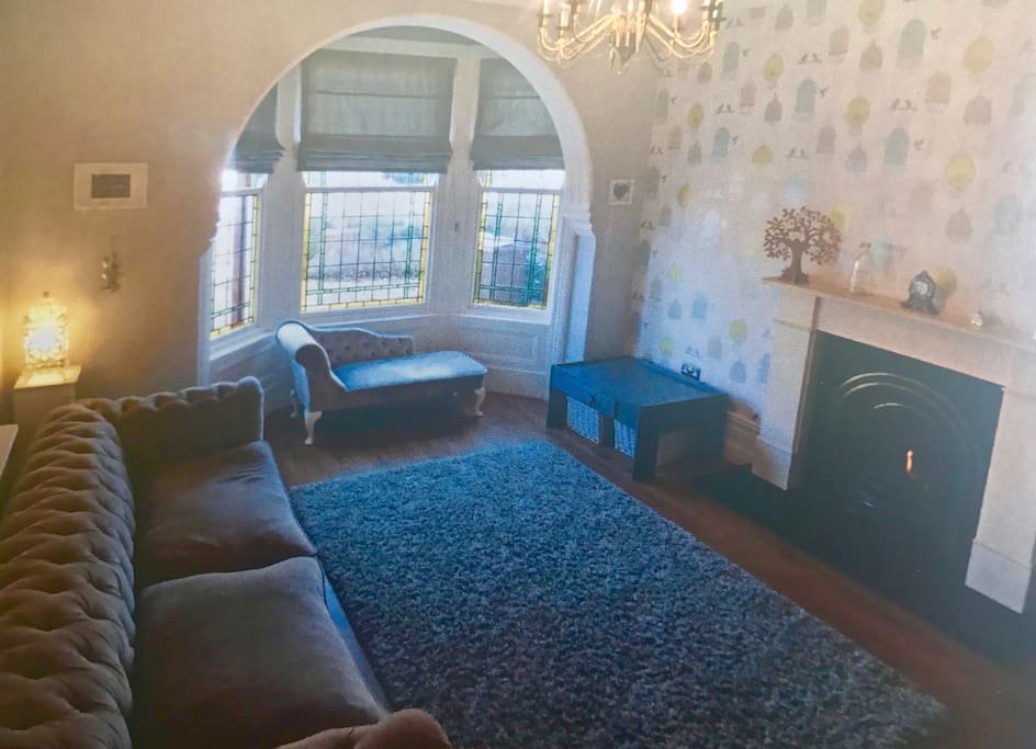 Second lounge