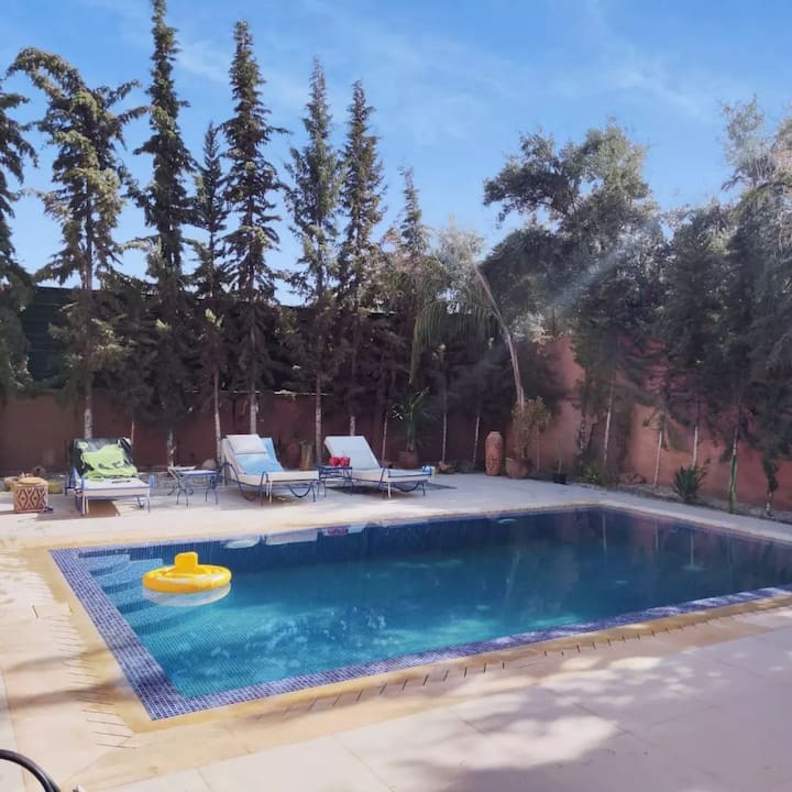 Beautiful villa overlooking the atlas on the road to Ourika Houses