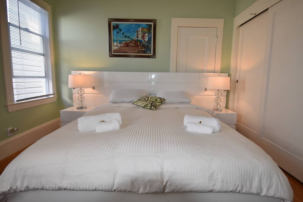 King Bed with Orthopedic orthopedic mattress king size
