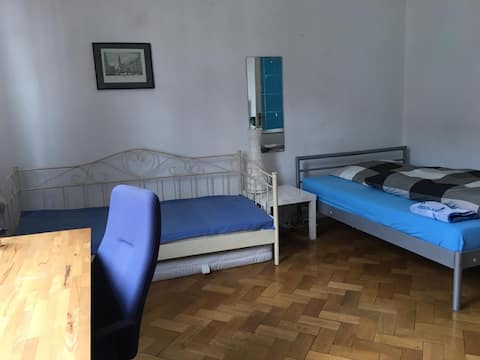 Room close to Fair/Messe, University and City
