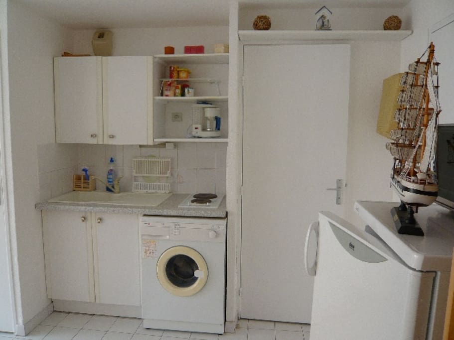 Séjour avec coin cuisine