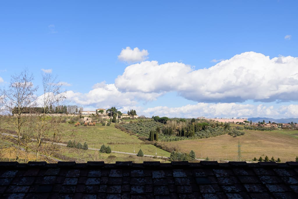 View from living room, pink room and kitchen.
Panorama dal soggiorno, camera rosa e cucina
