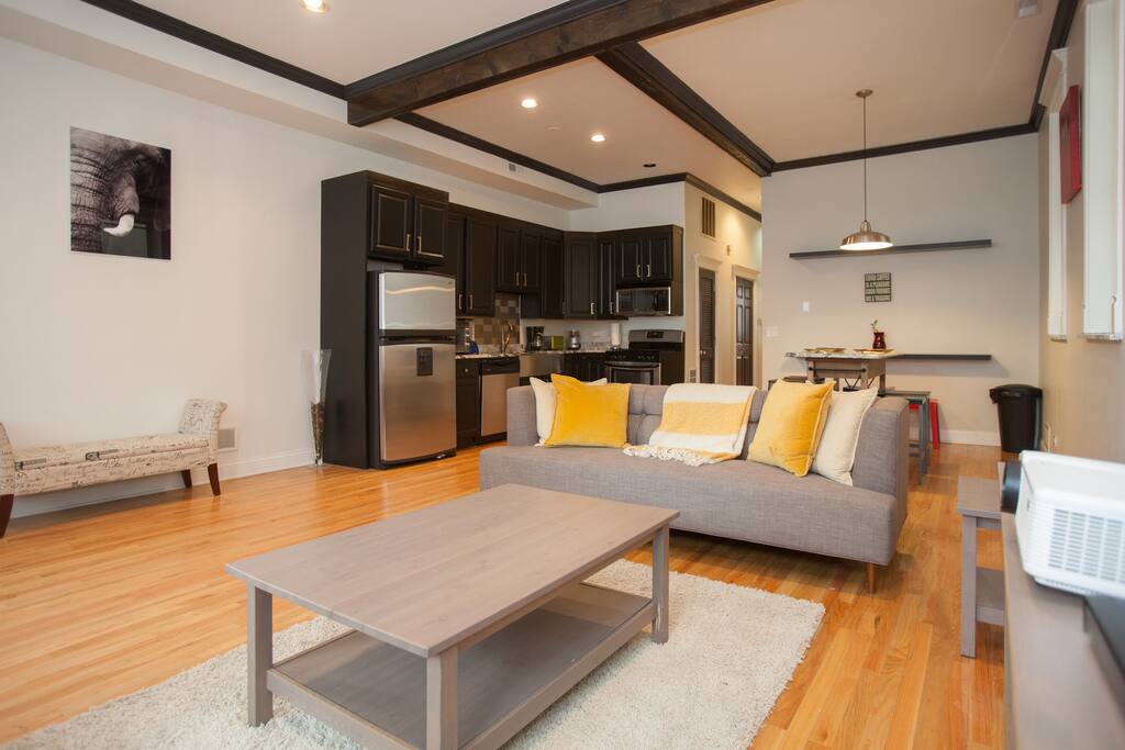 Garage parking, family friendly! - Apartments for Rent in  