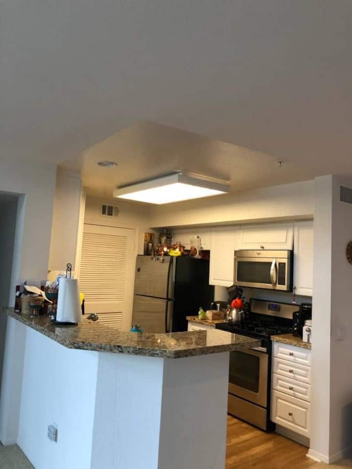 Newport Beach 1 Bedroom 1 Bath - Newport