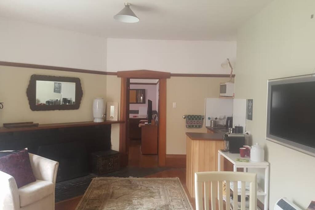 Lynton Lane Apartment
