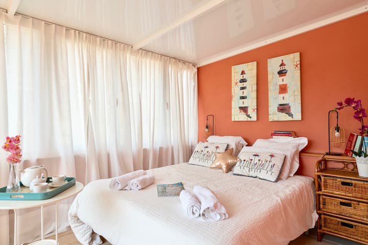 dvojlôžková spálňa na poschodí