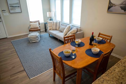 Cozy Pet Friendly Condo for Ideal Comfort