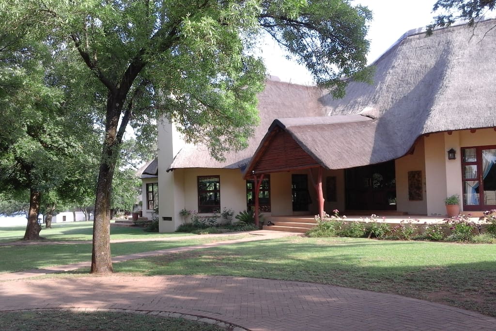 Gentleman's Estate on the Vaal River Houses for Rent in