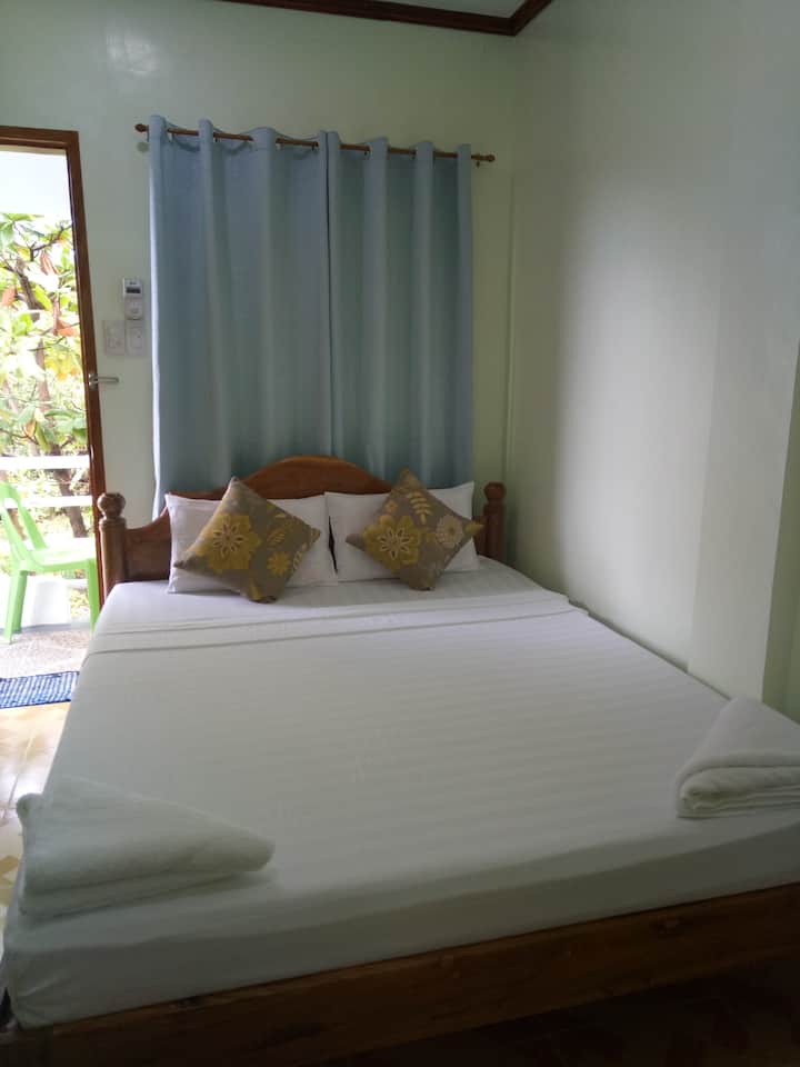 Malapascua Island Vacation Rentals & Homes Daanbantayan, Philippines