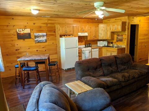 Galena Cabins #1 of 4 - Right on the James River!