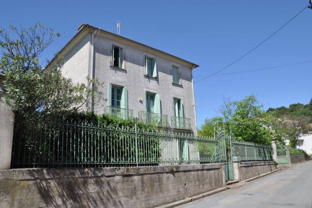 Devant de la maison