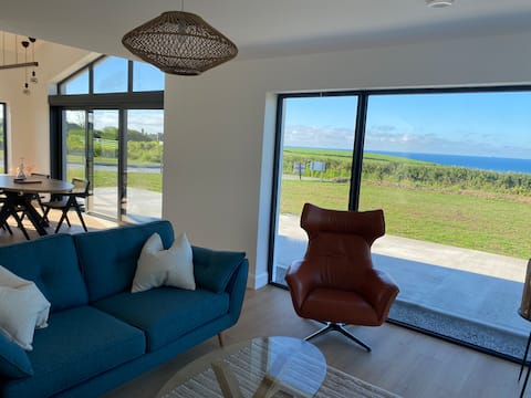 Ardmore’s Contemporary Beach House
