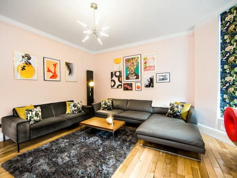 'Maison Parfaite HG1' - 4 Bedroom Duplex Apartment