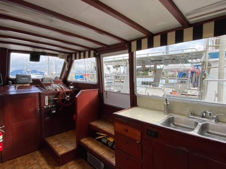 Top 7 Houseboat Rentals In Alaska, USA Updated 2024 Trip101