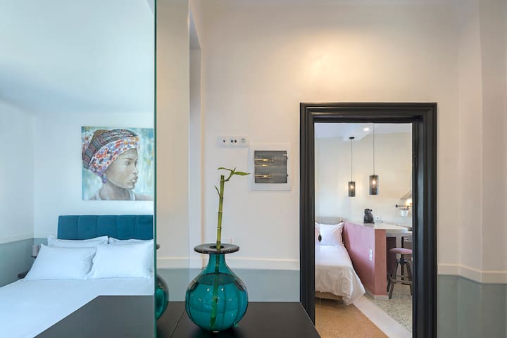 Acropolis View Quadruple Apartment-Athenian Lofts