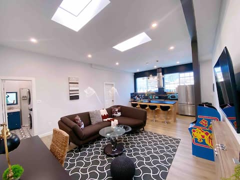 10% off for Weekly Stay Loft Home in Downtown