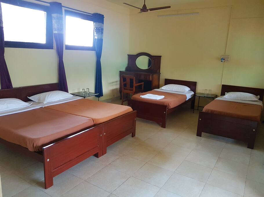 4 bedded room inside