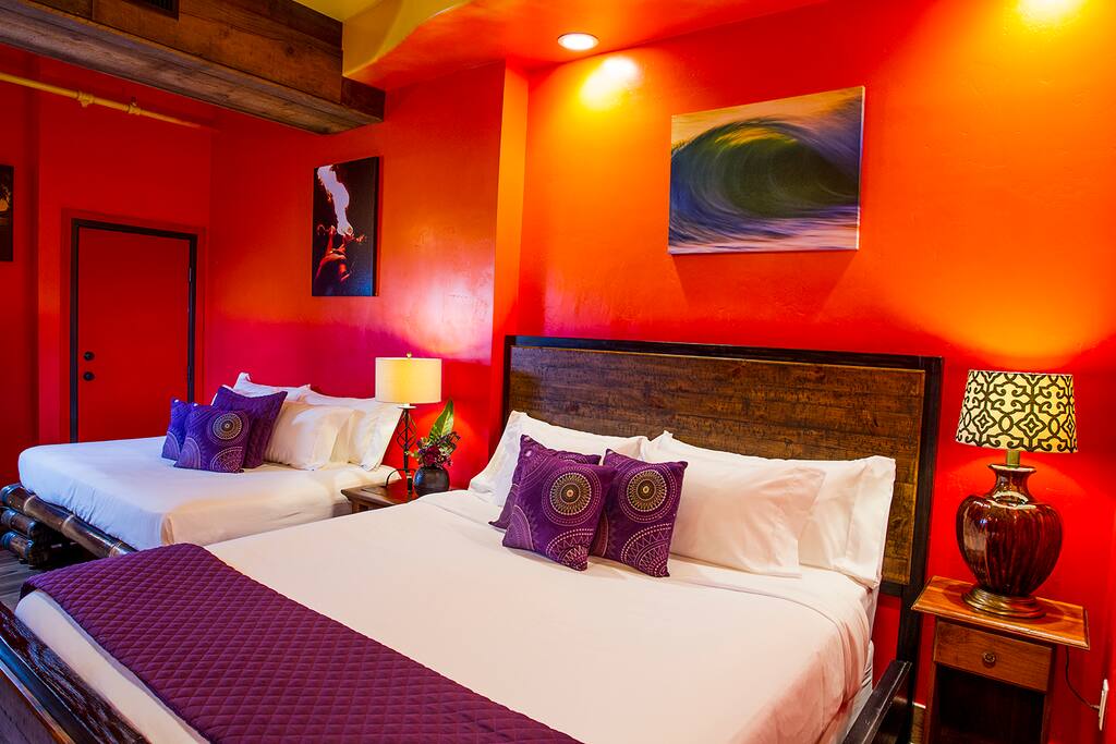 Queen and full size beds.