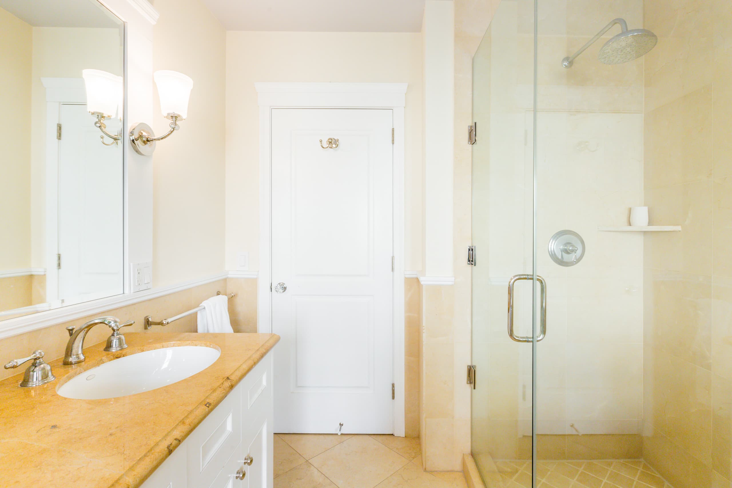 Home in San Francisco · ★4.97 · 7 bedrooms · 6 beds · 4 baths - Image 43