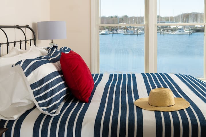 غرفة النوم الرئيسية