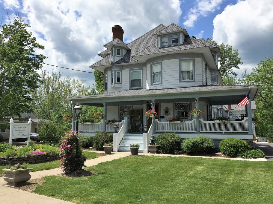 We are within strolling distance of many restaurants and shops!