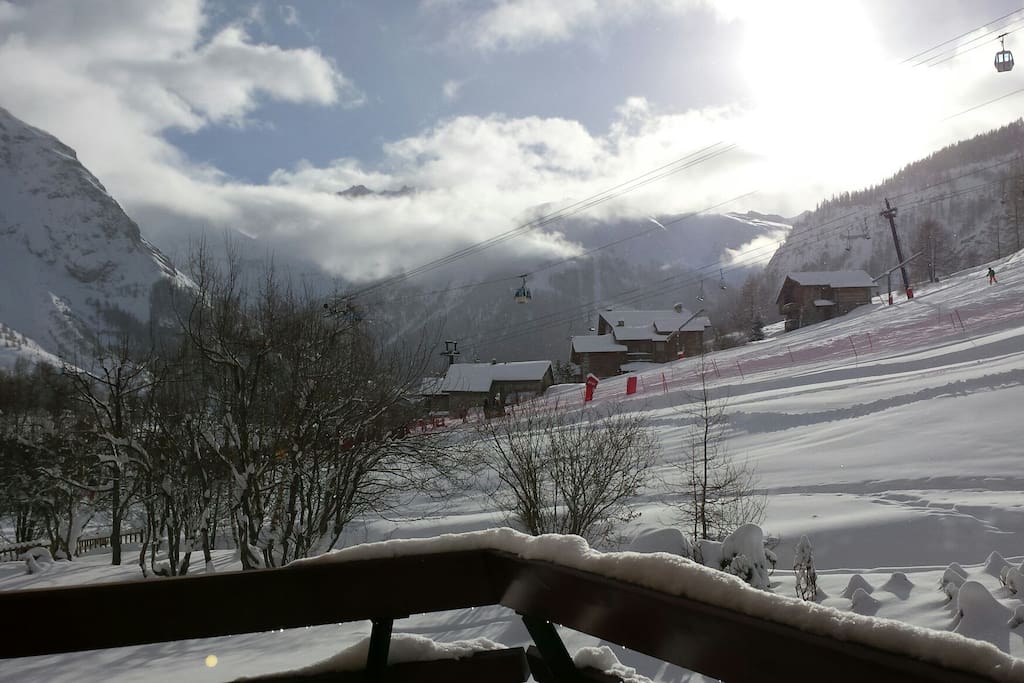 Prise du balcon, 5 janvier 2016
