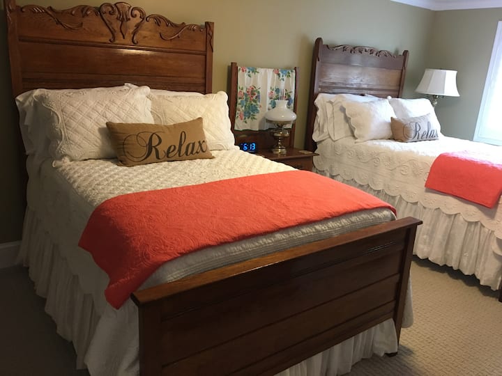 Chambre 2 - deux lits doubles