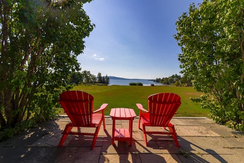 Cozy cabin in spectacular lakefront location - enjoy the view & bring the dog!