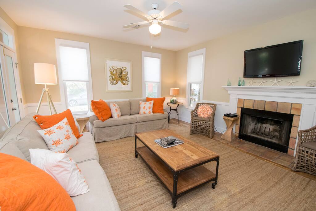 Fireplace,Hearth,Couch,Furniture,Coffee Table