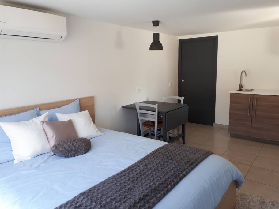Grande Chambre climatisée