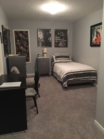 Quiet Stay In Overlook