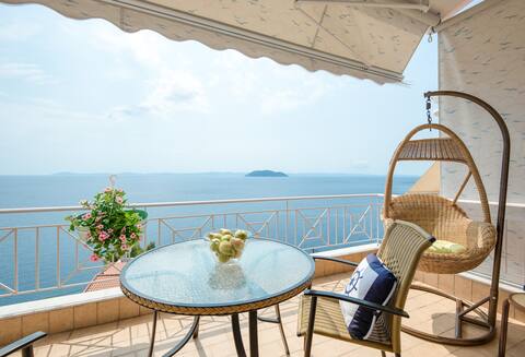 Fantastic Penthouse in Neos Marmaras