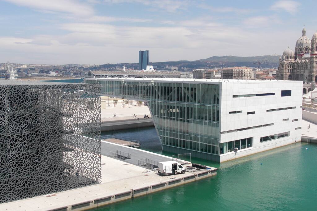 Le MuCEM, à moins de 10min à pied