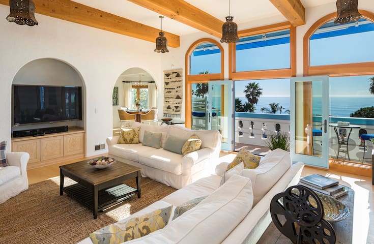 Malibu Broad Beach Ocean View steps to sands