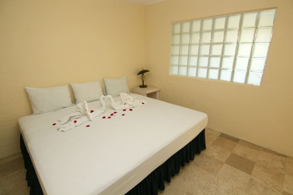 Recámara con cama King Size